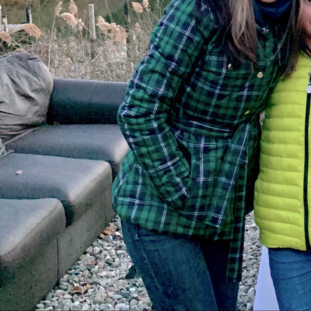J Crew Navy & Green Puffer Coat - Size XS - Picture 1 of 9